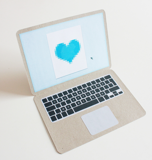 DIY Apple Karte zum Valentinstag grau blau